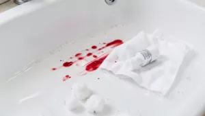 Jak usunac lakier do paznokci z wanny akrylowej