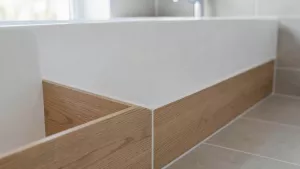 Jak zasłonić dół wanny