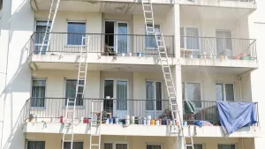 W jakich godzinach można robić remont w bloku