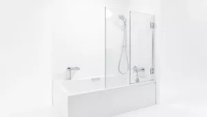 Wanna 140x60 z parawanem